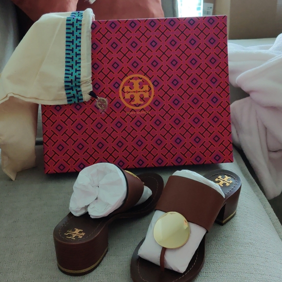 Tory Burch Sandals - Picture 1 of 3